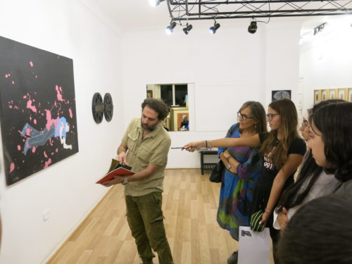 Visite d’une exposition à la galerie d’art Mashrabia – Terminales Option Arts plastiques