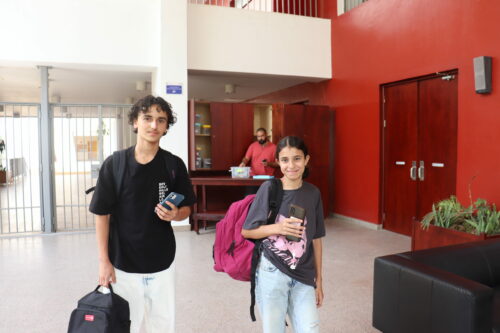 Ramassage des téléphones - Collège