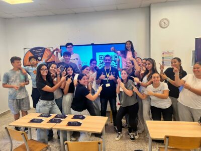 Sensibilisation au recyclage des déchets électroniques 🌍 - Site de Mearag