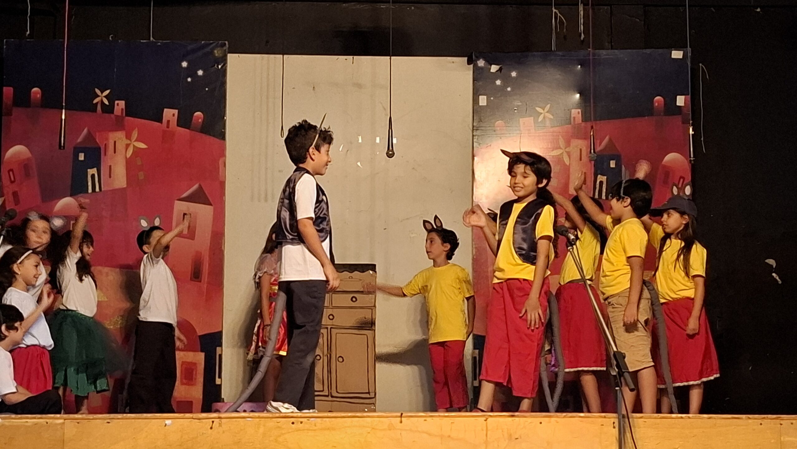 Spectacle de fin d’année - CE1B Maadi